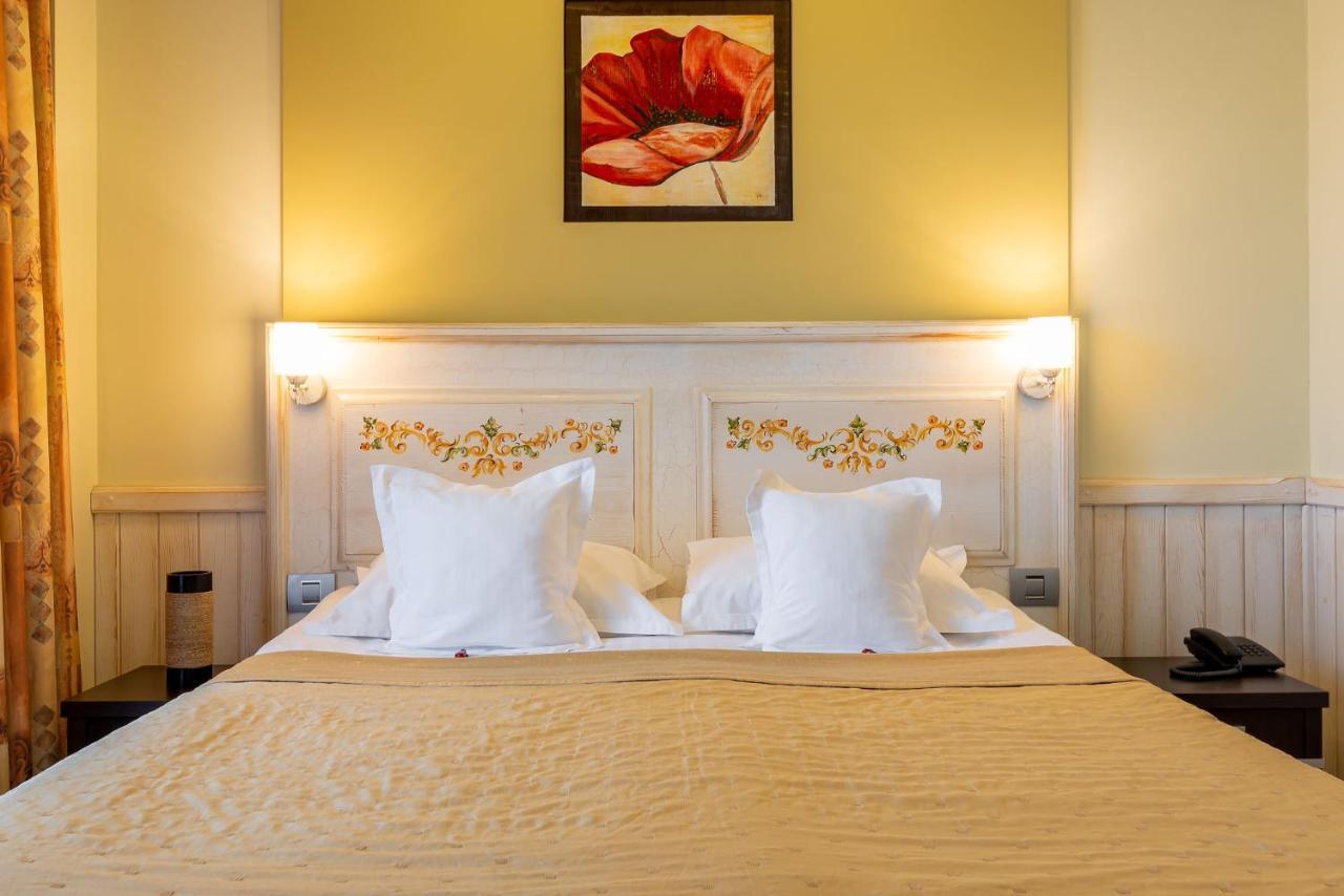Casa Freya Hotel Buşteni Eksteriør billede