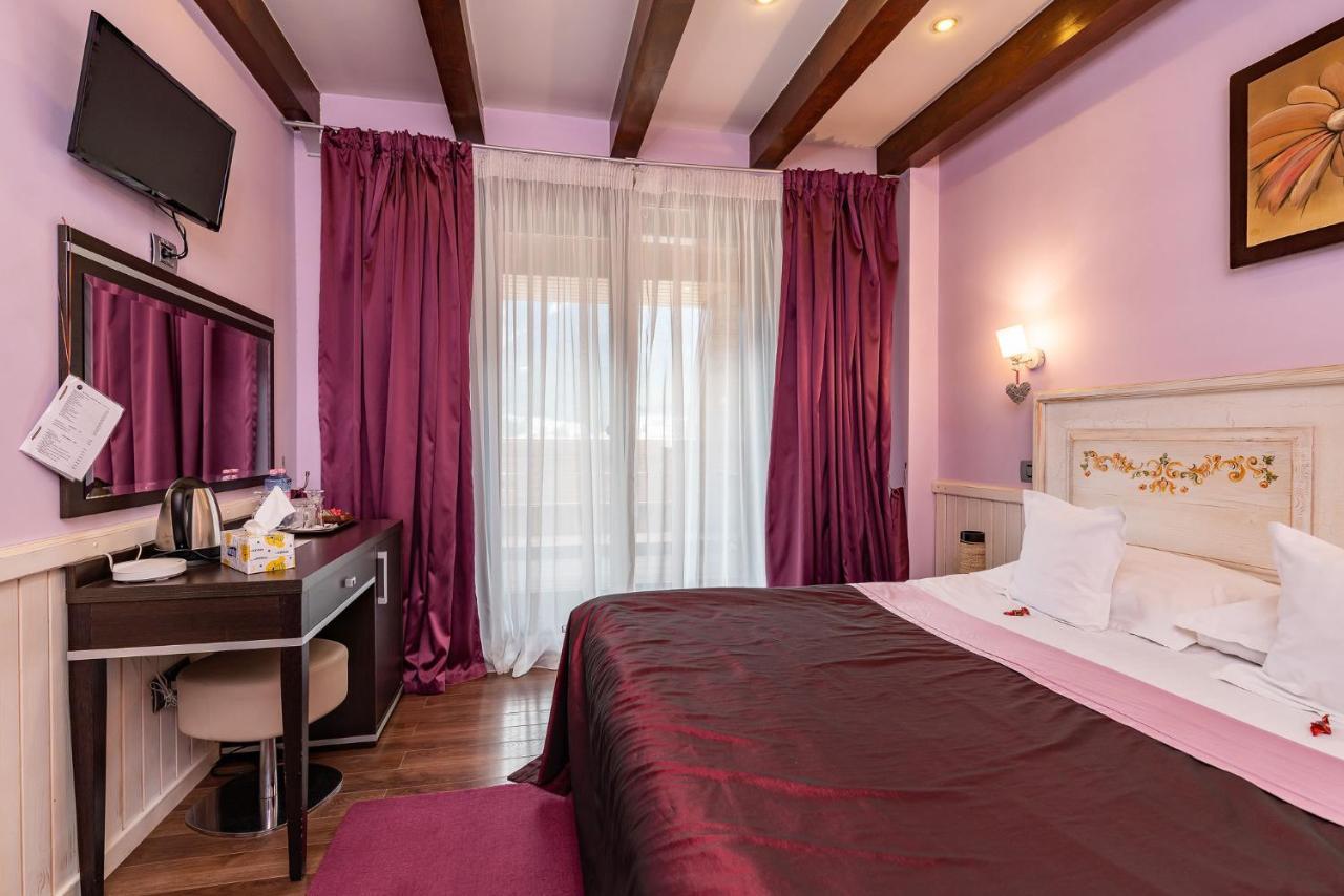 Casa Freya Hotel Buşteni Eksteriør billede