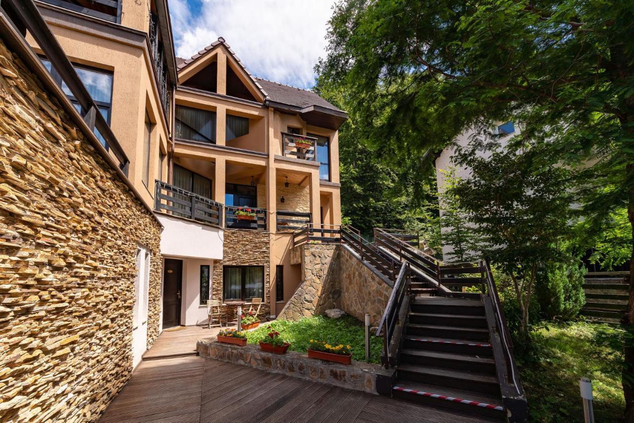 Casa Freya Hotel Buşteni Eksteriør billede