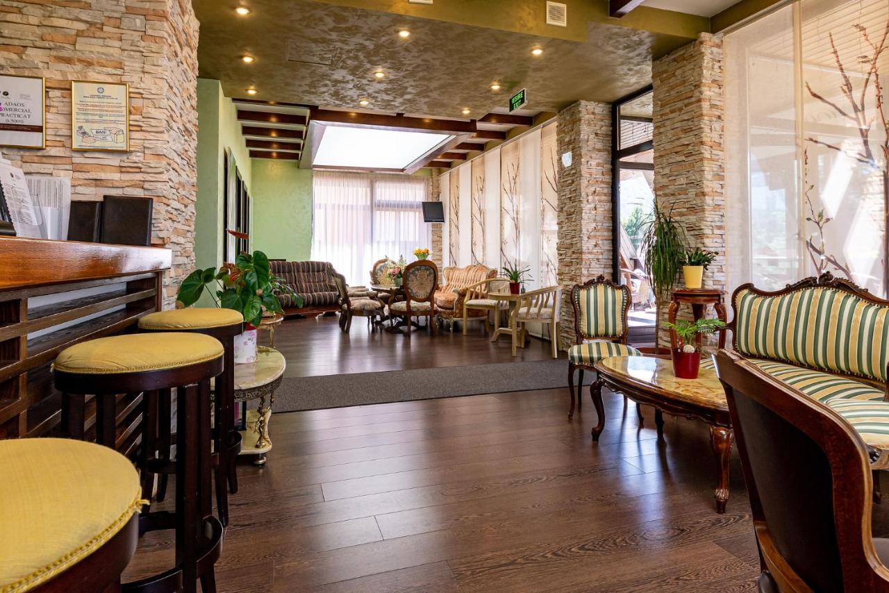 Casa Freya Hotel Buşteni Eksteriør billede