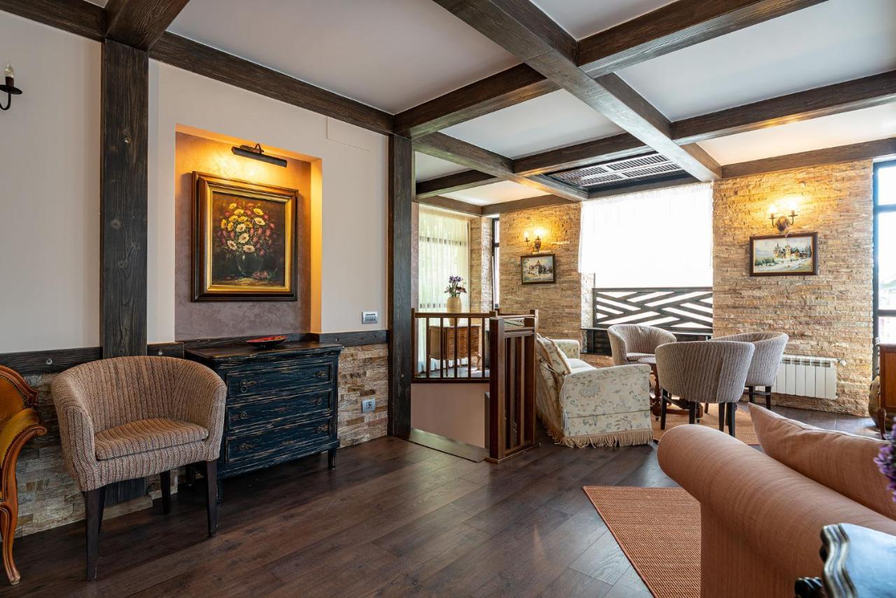 Casa Freya Hotel Buşteni Eksteriør billede