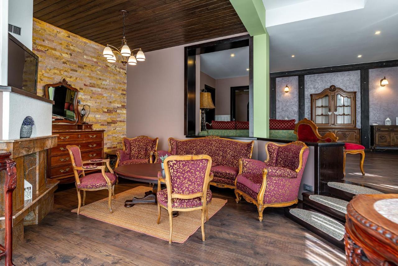 Casa Freya Hotel Buşteni Eksteriør billede
