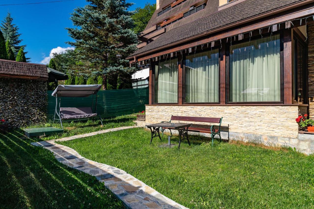 Casa Freya Hotel Buşteni Eksteriør billede