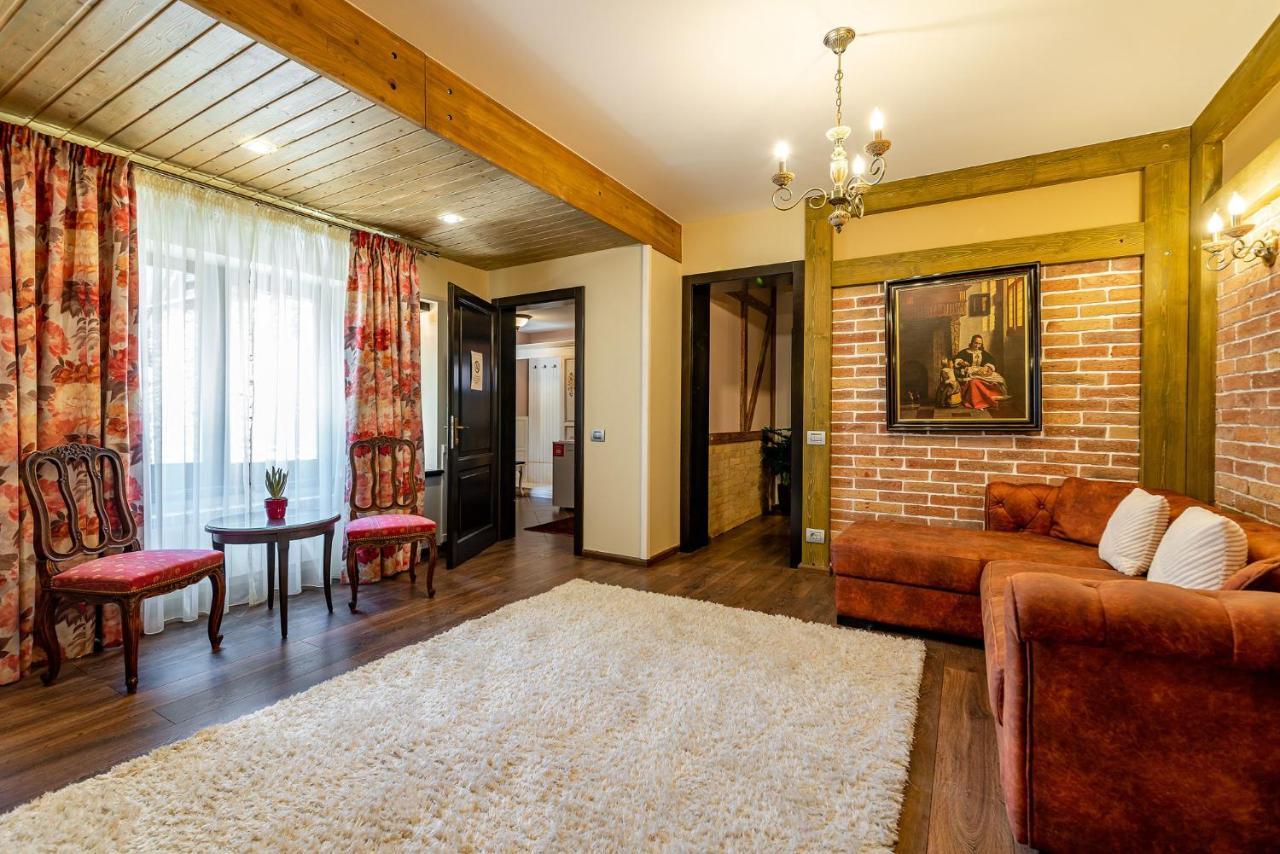 Casa Freya Hotel Buşteni Eksteriør billede